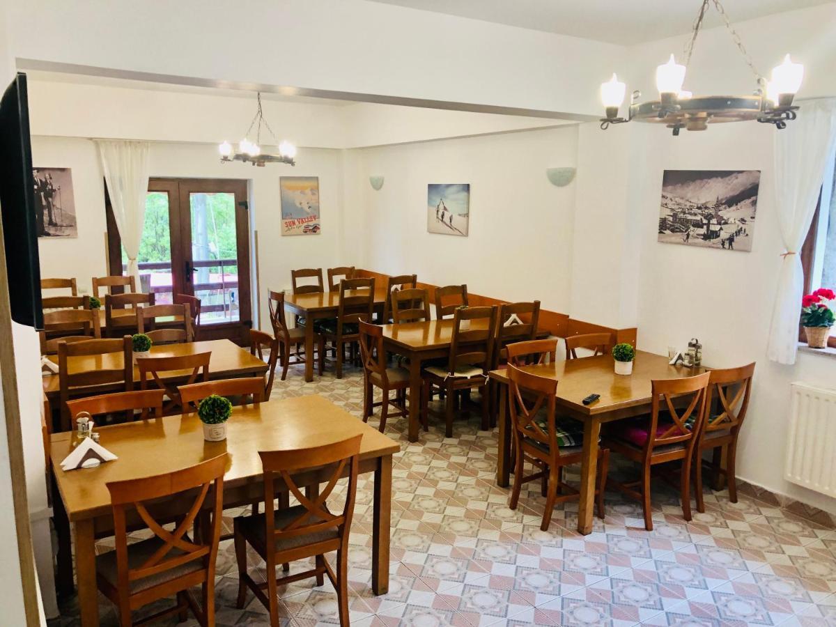 בוסטאני Pensiune & Restaurant Kalinder מראה חיצוני תמונה